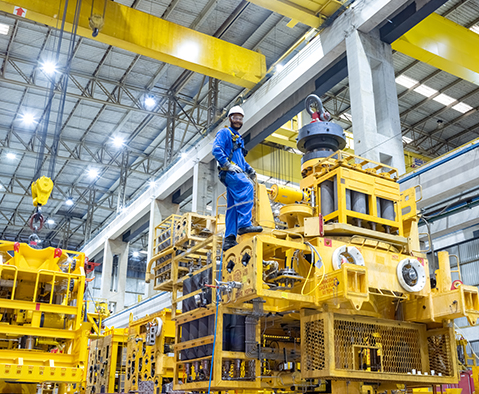 OneSubsea integrates and optimizes the entire production system over the life of the field.