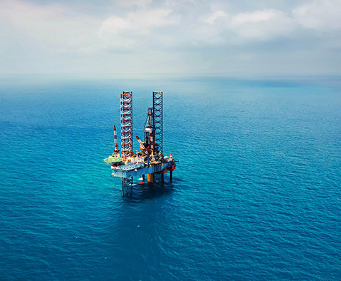 : SLB drilling technology provides superior execution for conventional to complex wells, including high-temperature and high-pressure wells.